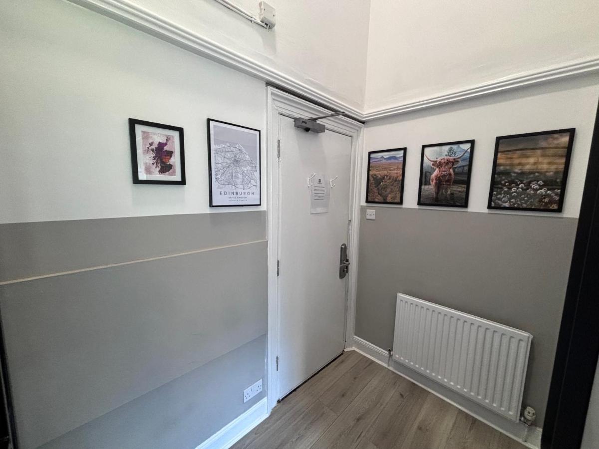 Haymarket Hostel Edinburgh Exterior photo